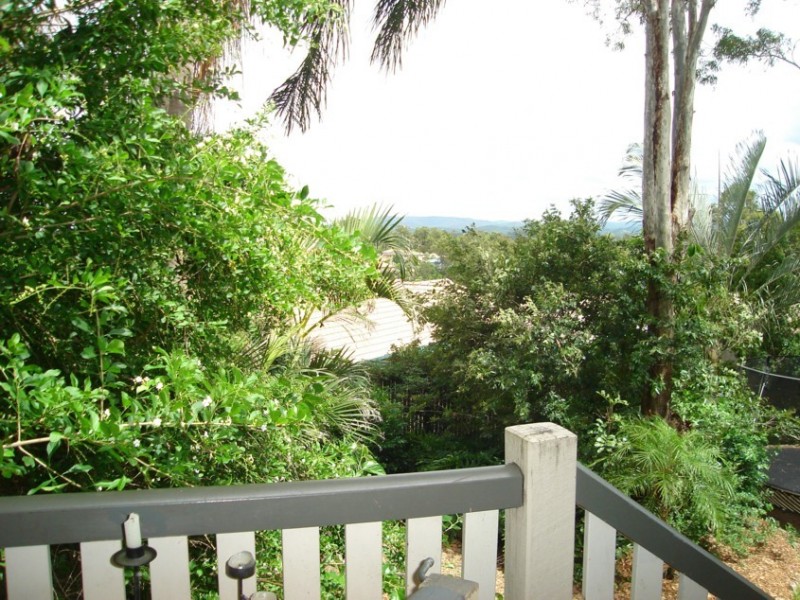 Seventeen Mile Rocks QLD 4073