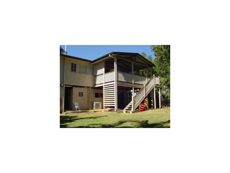 Seventeen Mile Rocks QLD 4073