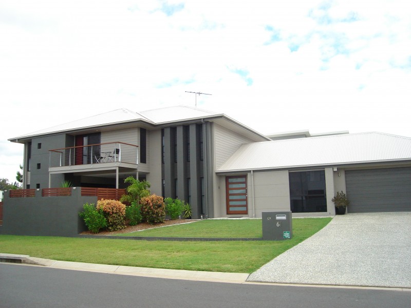61 Sinnamon Road, Sinnamon Park QLD 4073