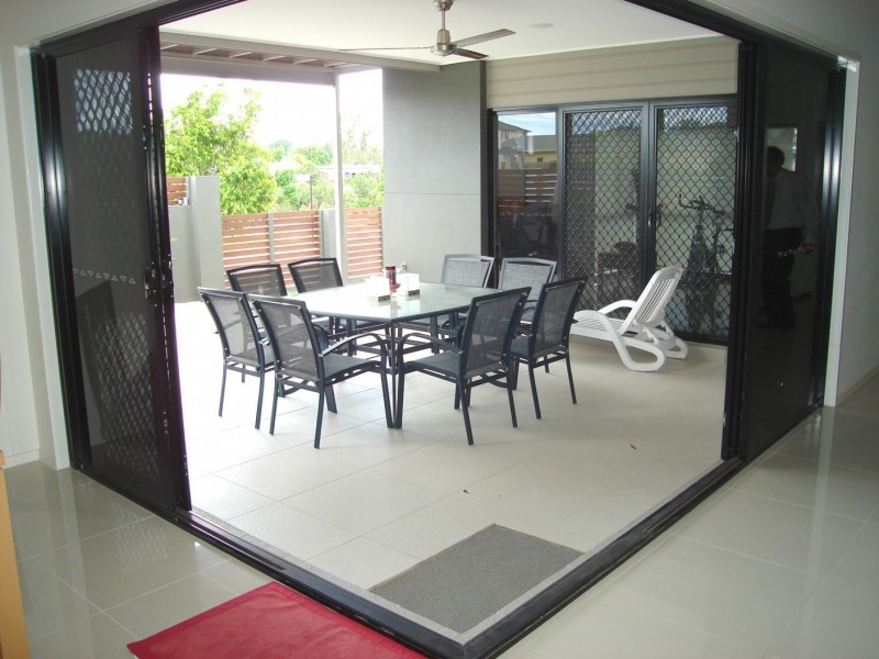 61 Sinnamon Road, Sinnamon Park QLD 4073