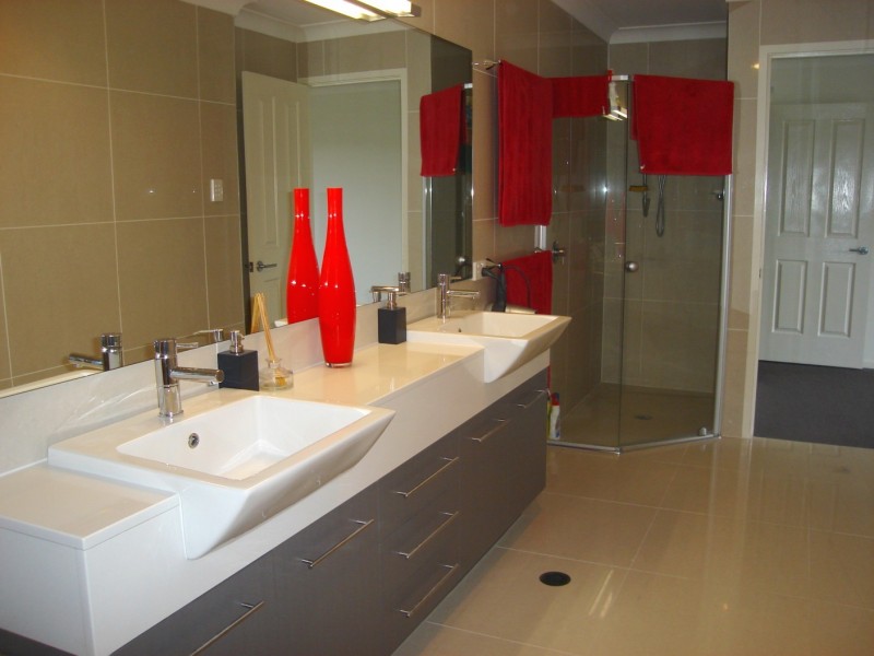 61 Sinnamon Road, Sinnamon Park QLD 4073