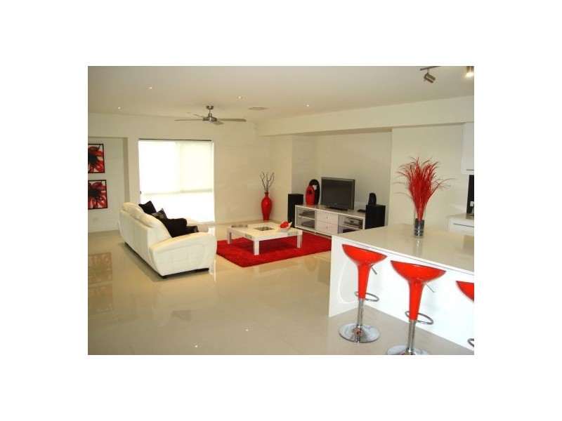 61 Sinnamon Road, Sinnamon Park QLD 4073