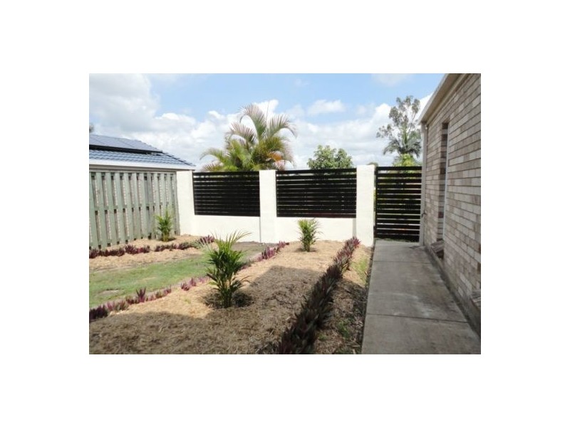 Seventeen Mile Rocks QLD 4073