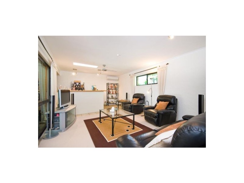5 FORREST COURT, Mount Ommaney QLD 4074