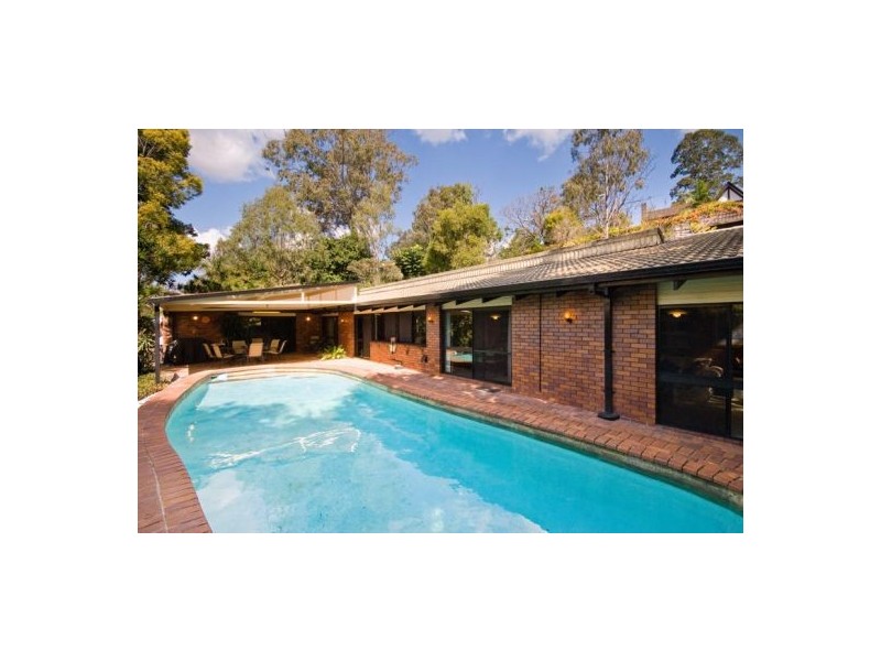 5 FORREST COURT, Mount Ommaney QLD 4074