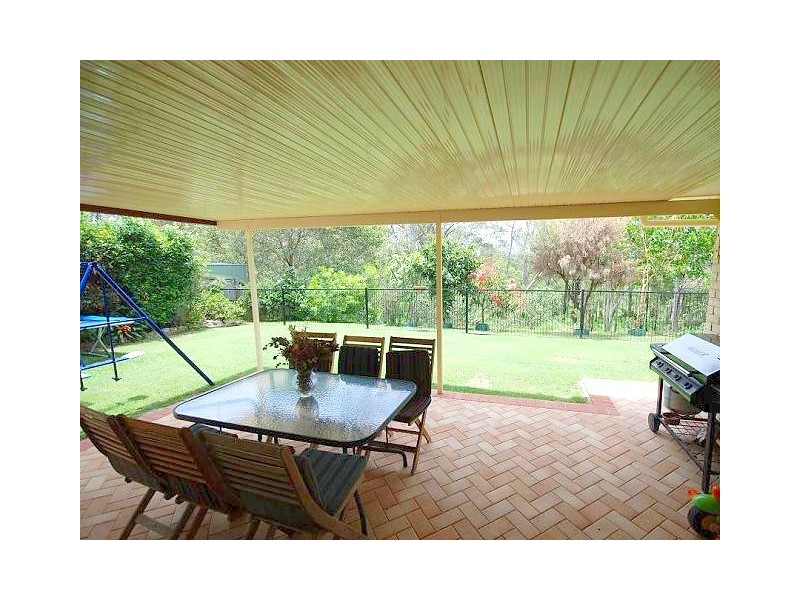 18 Hazlehead Place, Oxley QLD 4075