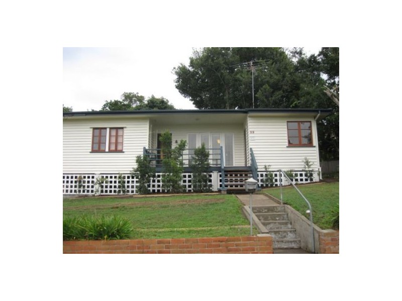 33 Brittian Street, Oxley QLD 4075