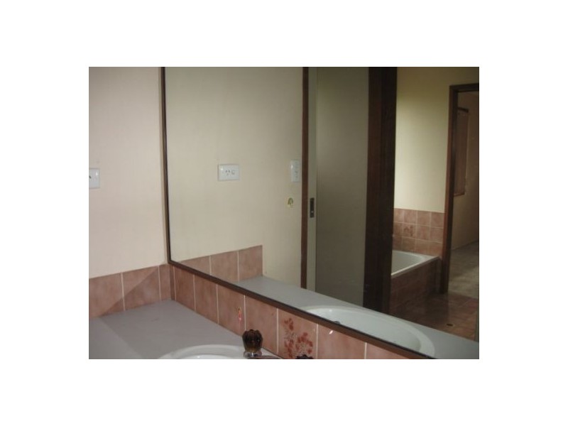 4 Mercator Street, Jamboree Heights QLD 4074