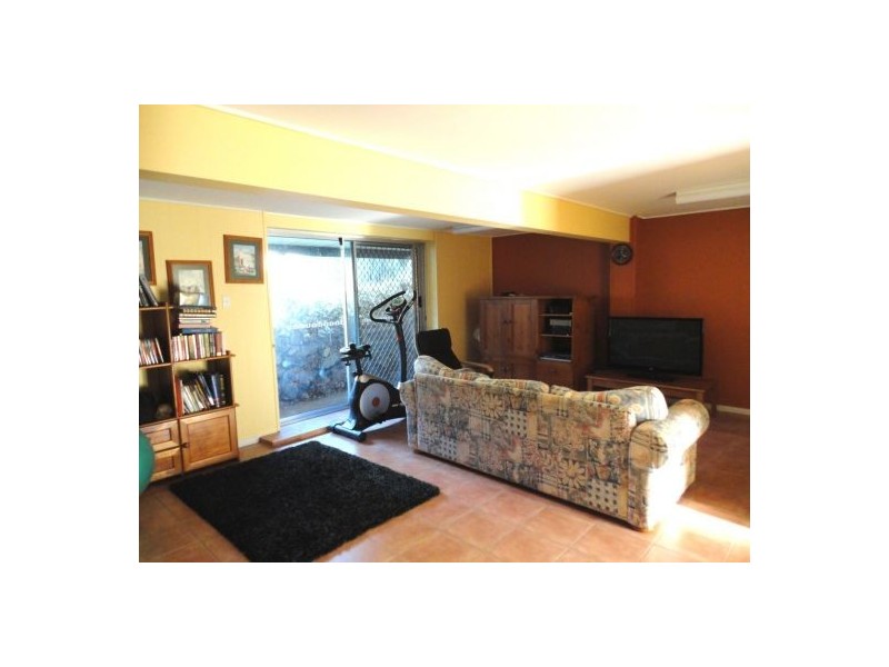 Jindalee QLD 4074