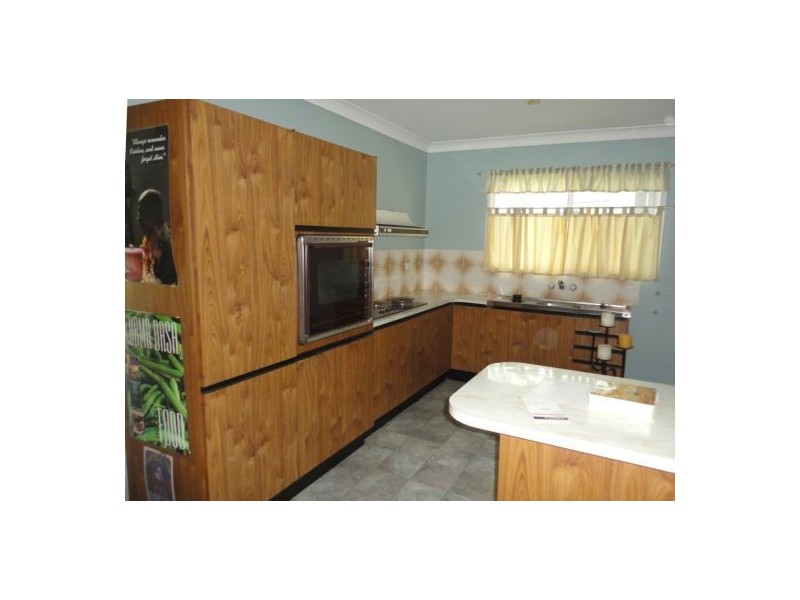 Seventeen Mile Rocks QLD 4073