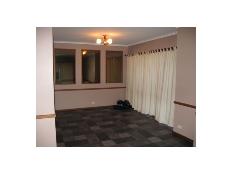 Sinnamon Park QLD 4073