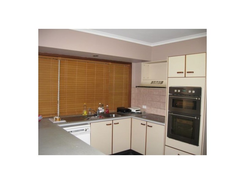 Sinnamon Park QLD 4073