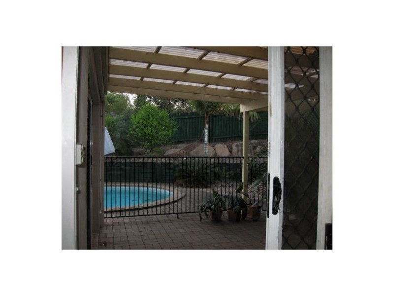 Sinnamon Park QLD 4073