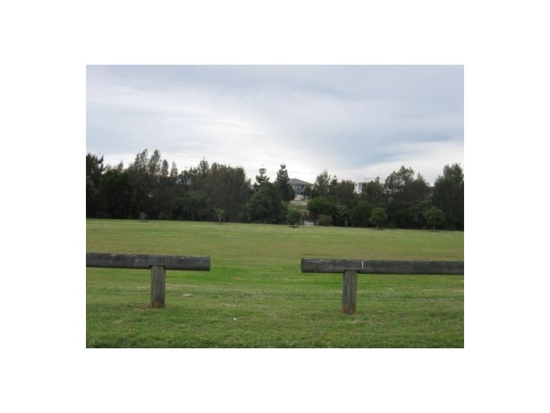 3 Ellerwood Street, Sinnamon Park QLD 4073