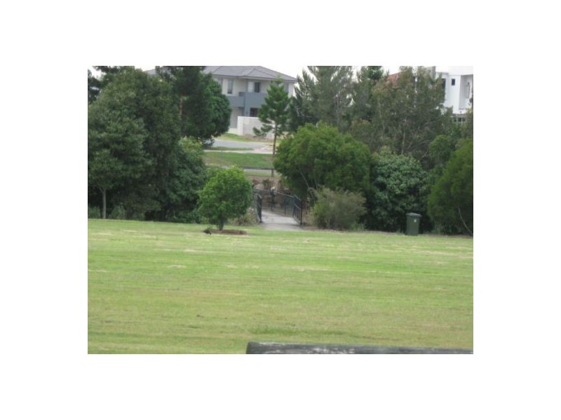 3 Ellerwood Street, Sinnamon Park QLD 4073