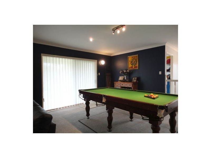 42 Woodrose Crescent, Sinnamon Park QLD 4073
