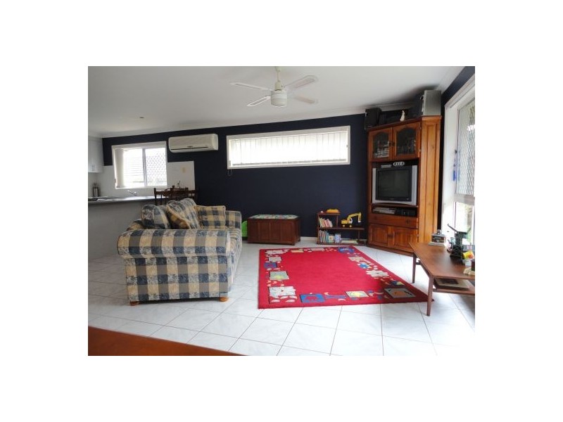 42 Woodrose Crescent, Sinnamon Park QLD 4073
