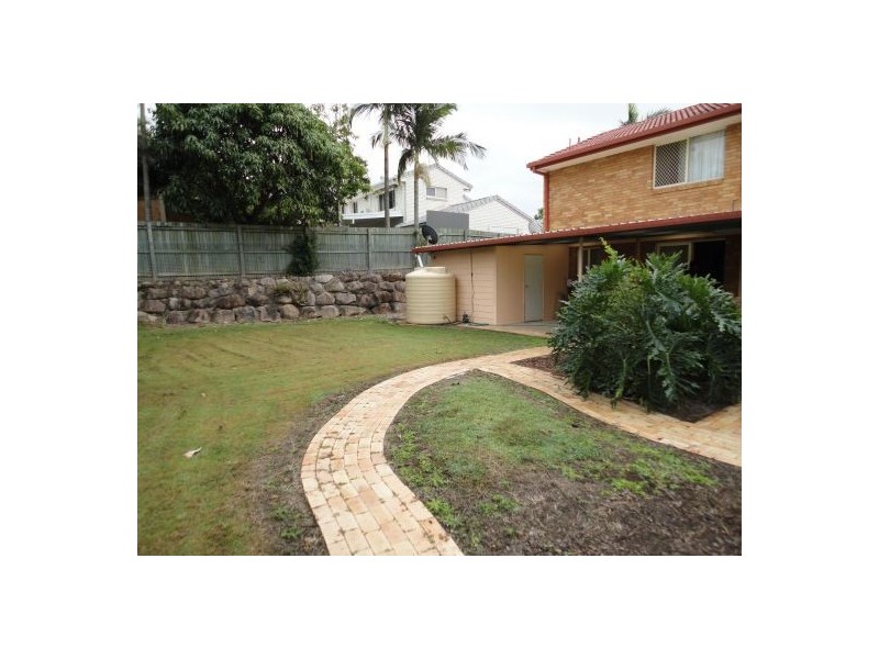 6 Vincent Place, Sinnamon Park QLD 4073