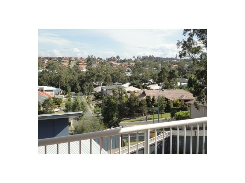 6 Highland Drive, Seventeen Mile Rocks QLD 4073