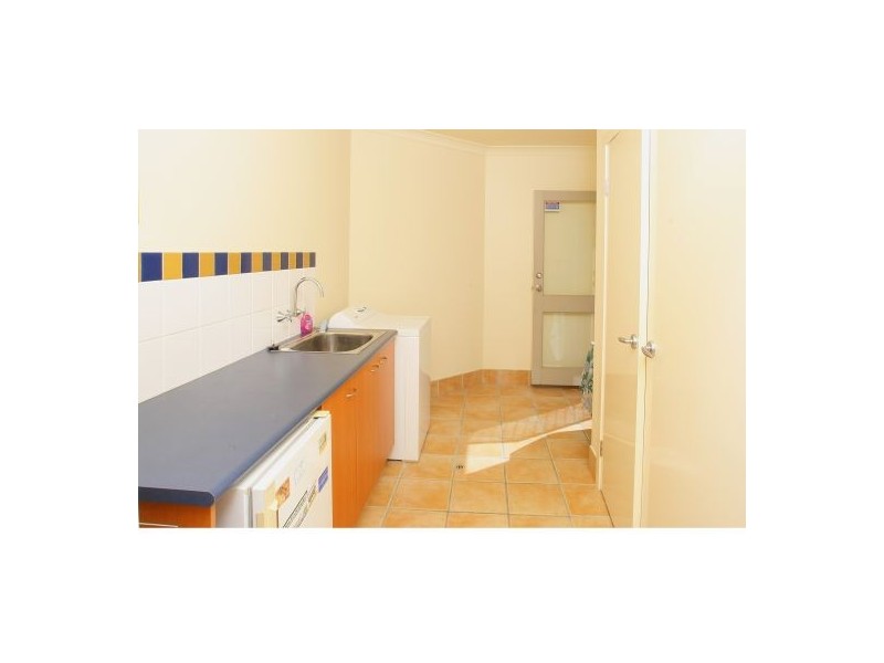 Sinnamon Park QLD 4073