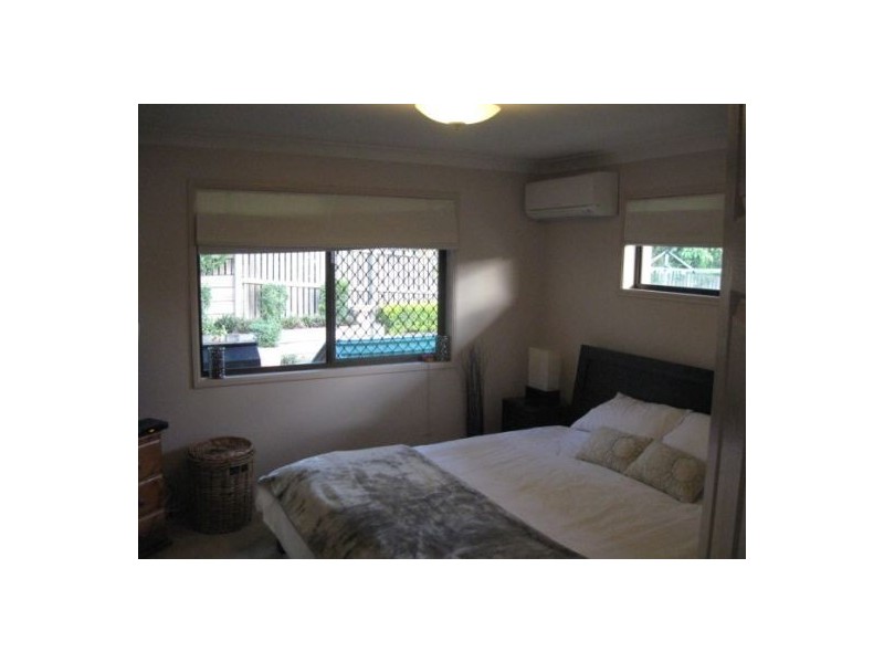 110 Oldfield Road, Sinnamon Park QLD 4073