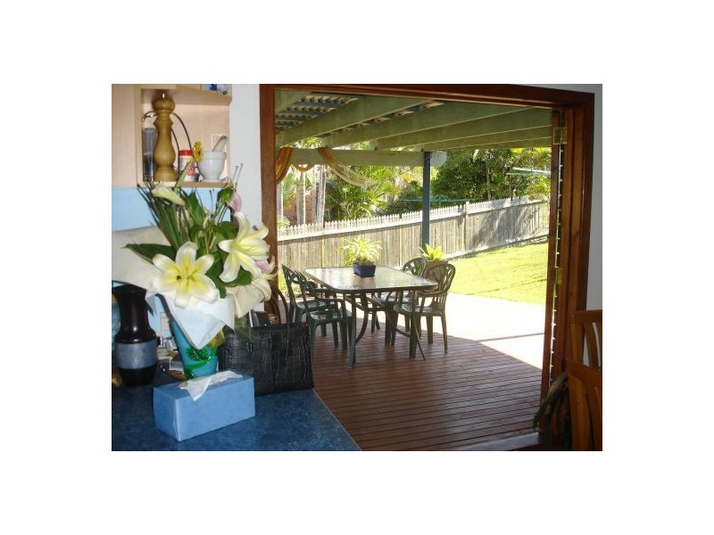 2 Samson Close, Sinnamon Park QLD 4073