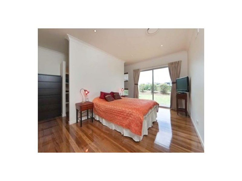 Sinnamon Park QLD 4073