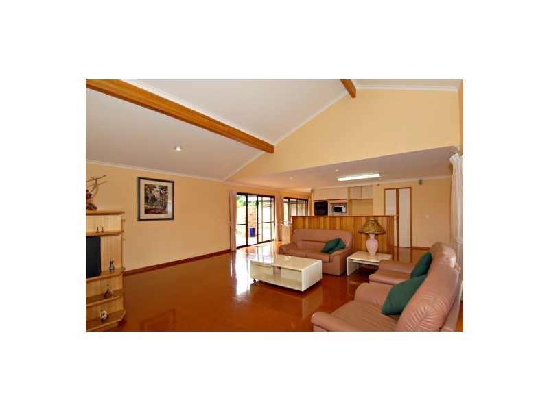 Mount Ommaney QLD 4074