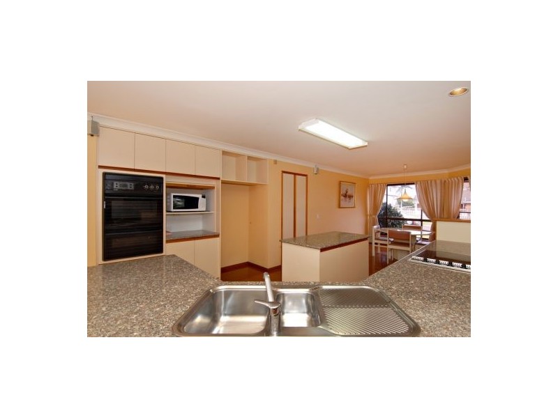 Mount Ommaney QLD 4074