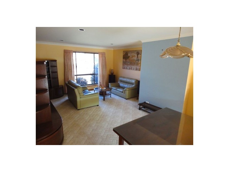 Mount Ommaney QLD 4074