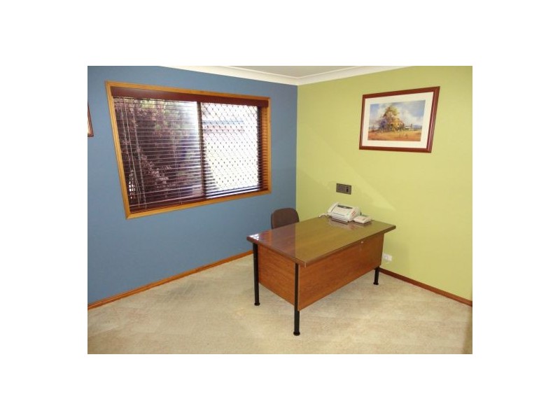 Mount Ommaney QLD 4074