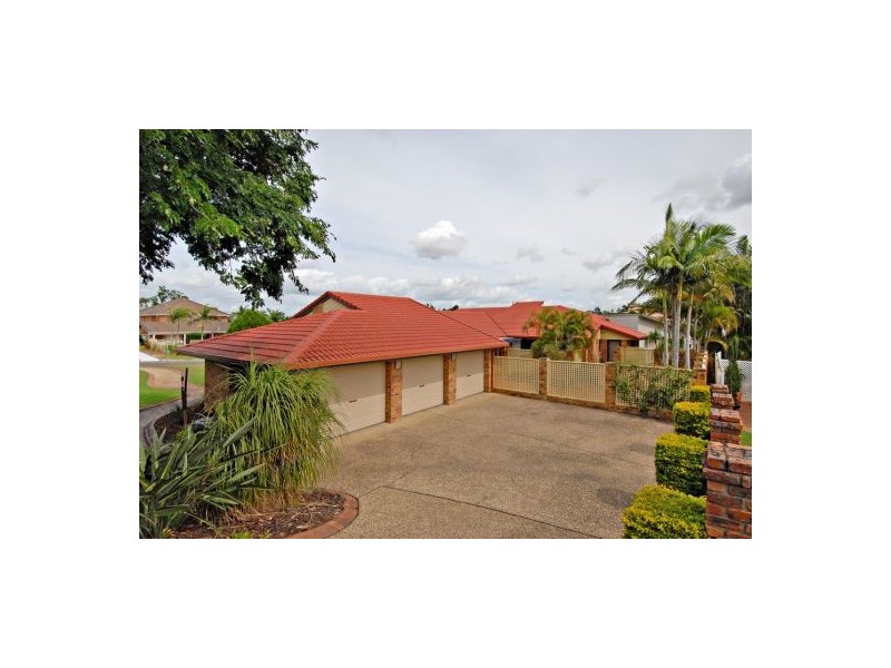 Mount Ommaney QLD 4074