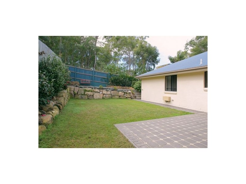 Seventeen Mile Rocks QLD 4073