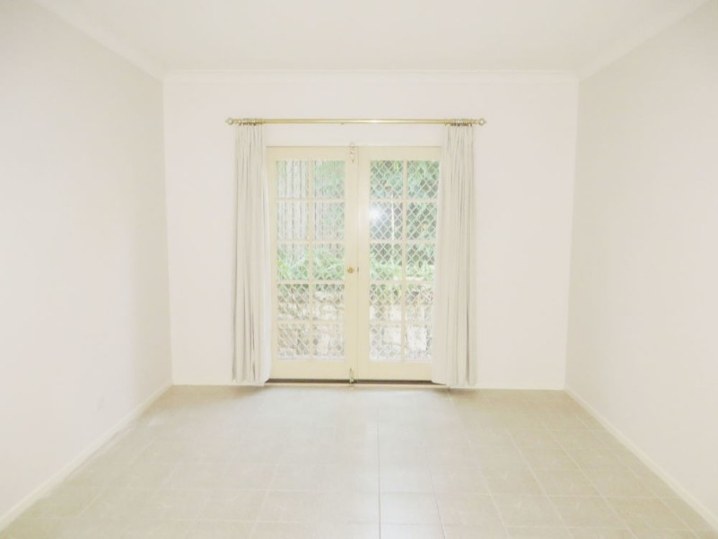 1 Wyara Close, Westlake QLD 4074