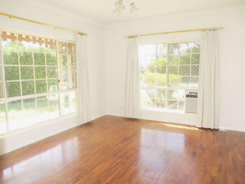 1 Wyara Close, Westlake QLD 4074