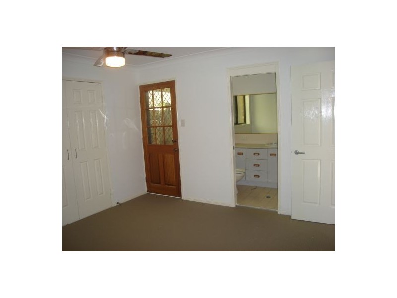 21 Springfield Place, Forest Lake QLD 4078