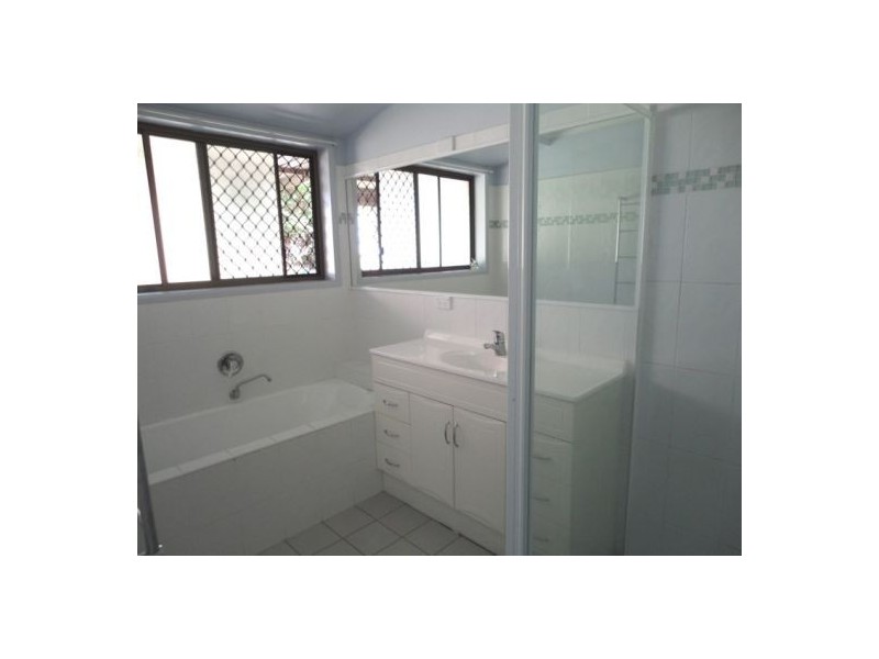 Jindalee QLD 4074