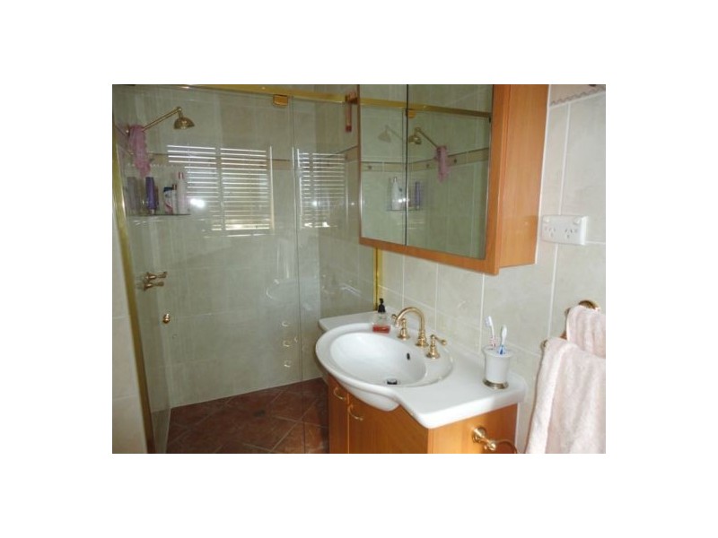 Jindalee QLD 4074