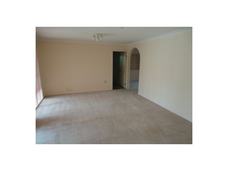 Mount Ommaney QLD 4074