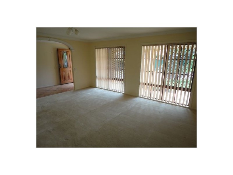 Mount Ommaney QLD 4074