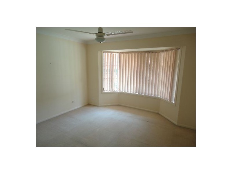 Mount Ommaney QLD 4074