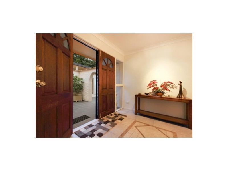 Mount Ommaney QLD 4074