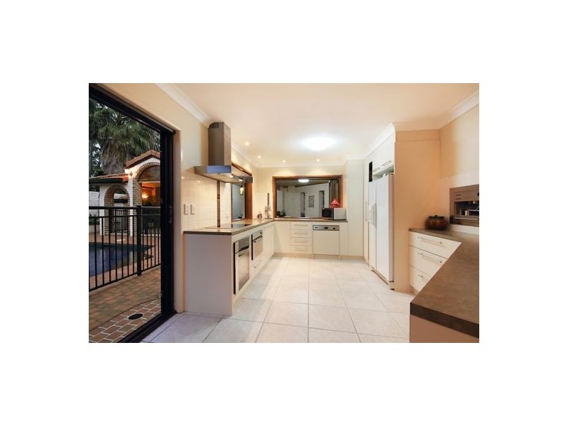 Mount Ommaney QLD 4074