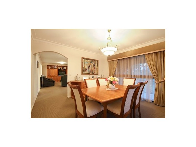 Mount Ommaney QLD 4074