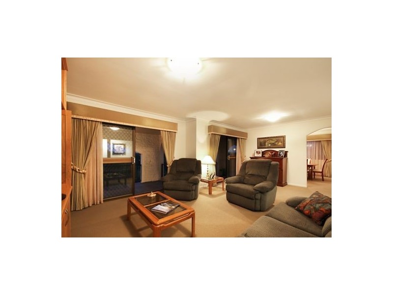 Mount Ommaney QLD 4074