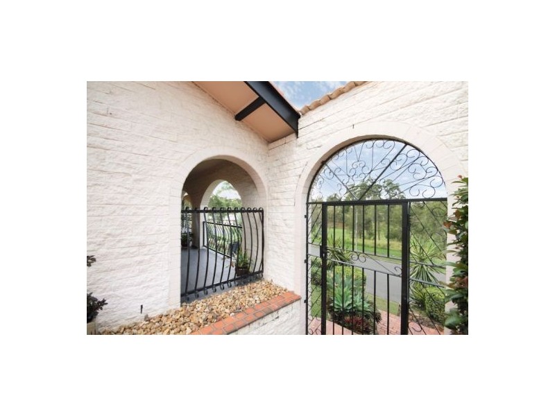 Mount Ommaney QLD 4074