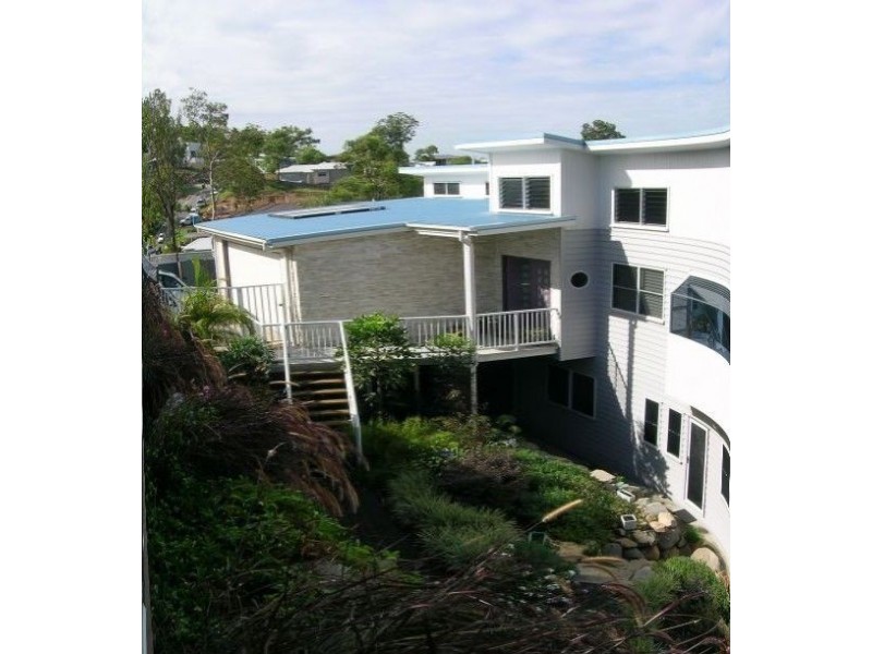 Seventeen Mile Rocks QLD 4073