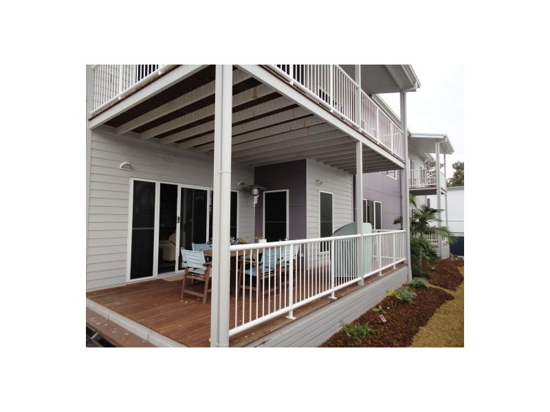 Seventeen Mile Rocks QLD 4073