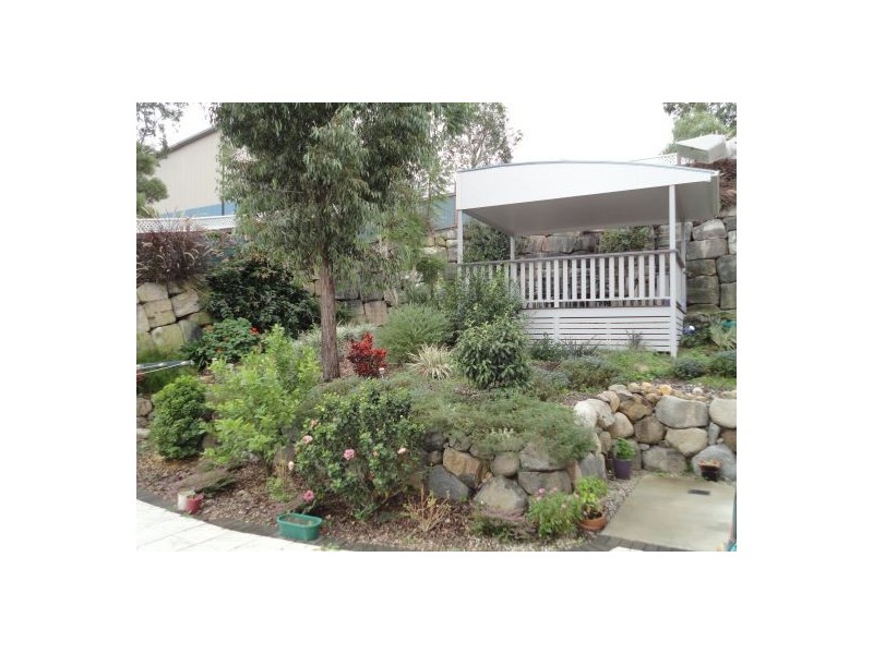 Seventeen Mile Rocks QLD 4073