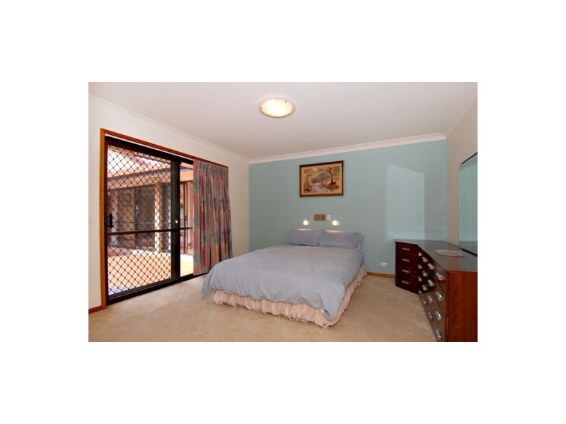 Mount Ommaney QLD 4074